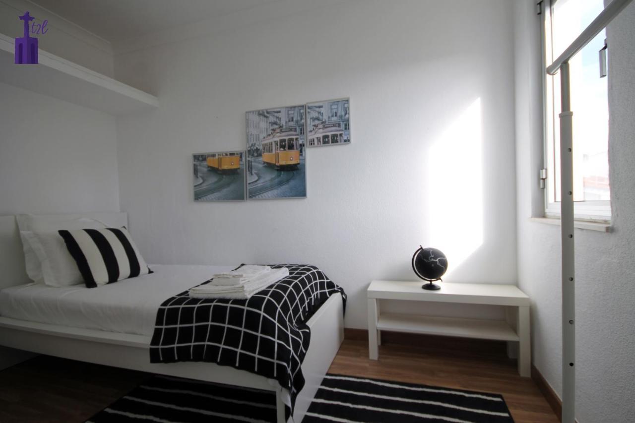 Lisbon South Apartment ภายนอก รูปภาพ
